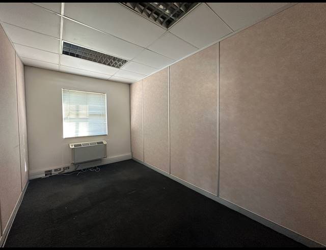 65M² OFFICE TO LET IN HIGHVELD TECHNOPARK